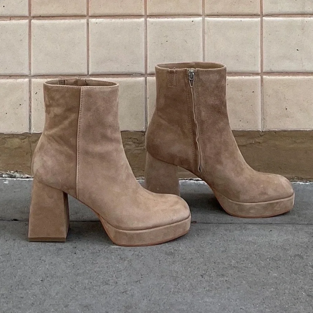 Dolce Vita‎ Ulyses Platform Bootie Suede
